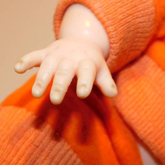 8" 1957 Vintage Ruth E. Newton Sun Rubber Co. Baby Drink & Wet Play Doll - Picture 2 of 7